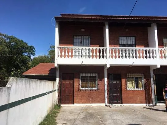 TRIPLEX  EN EXCELENTE UBICACIÓN