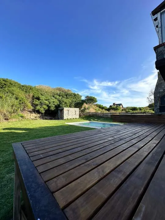 En Cariló | Casa de Piedra (a pasos del mar!!)