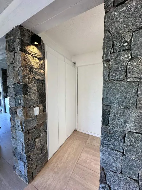 En Cariló | Casa de Piedra (a pasos del mar!!)