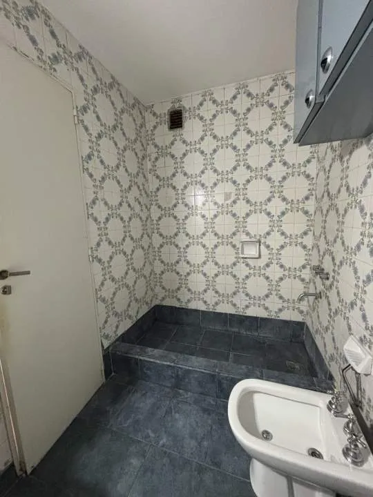 Departamento 4 ambientes en La Paternal octavo piso frente