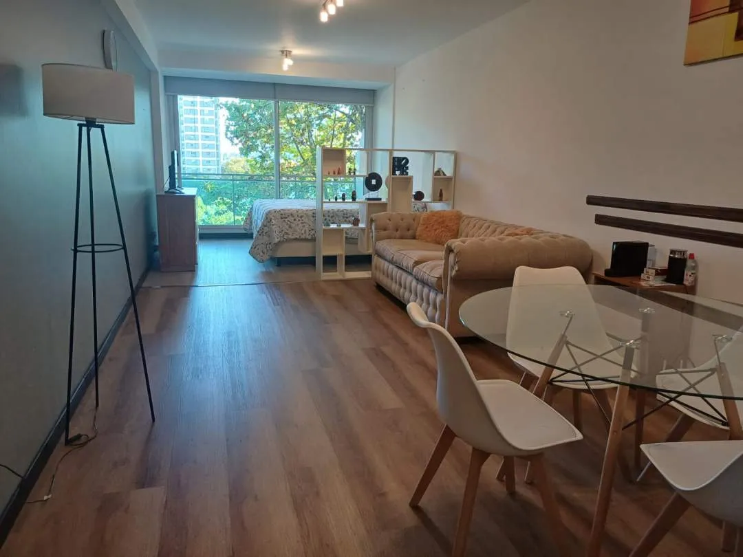 MONOAMBIENTE CON BALCON, LUMINOSO, 48 MTS TOTALES
