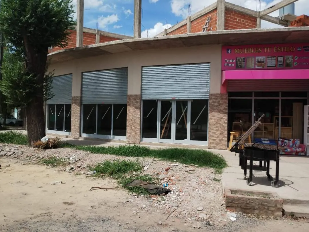 Local comercial en alquiler zona Moreno