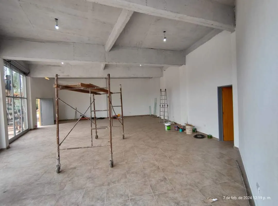 Local comercial en alquiler zona Moreno