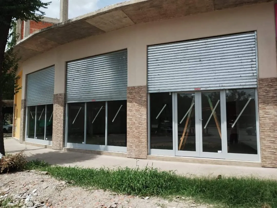 Local comercial en alquiler zona Moreno