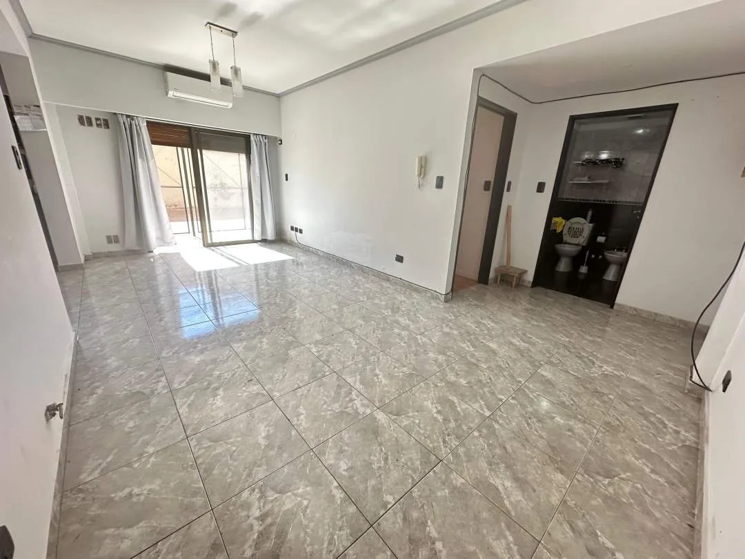 Venta departamento 2 amb planta baja con patio en Ramos Mejia