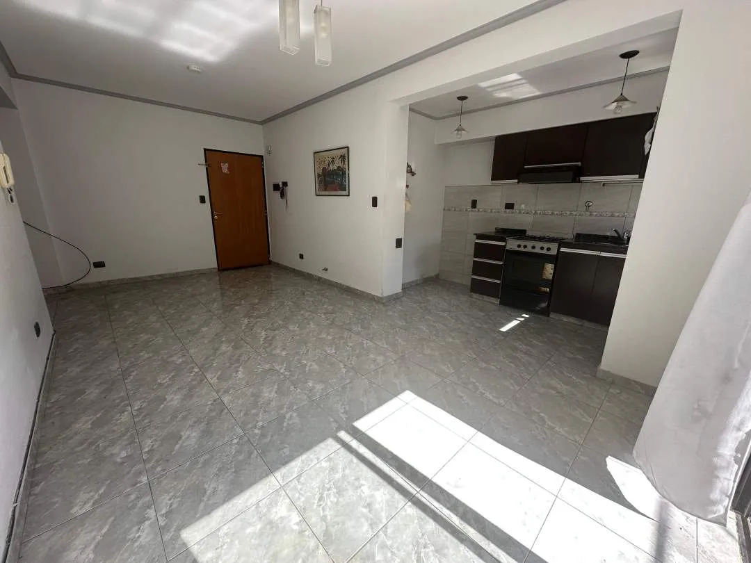 Venta departamento 2 amb planta baja con patio en Ramos Mejia