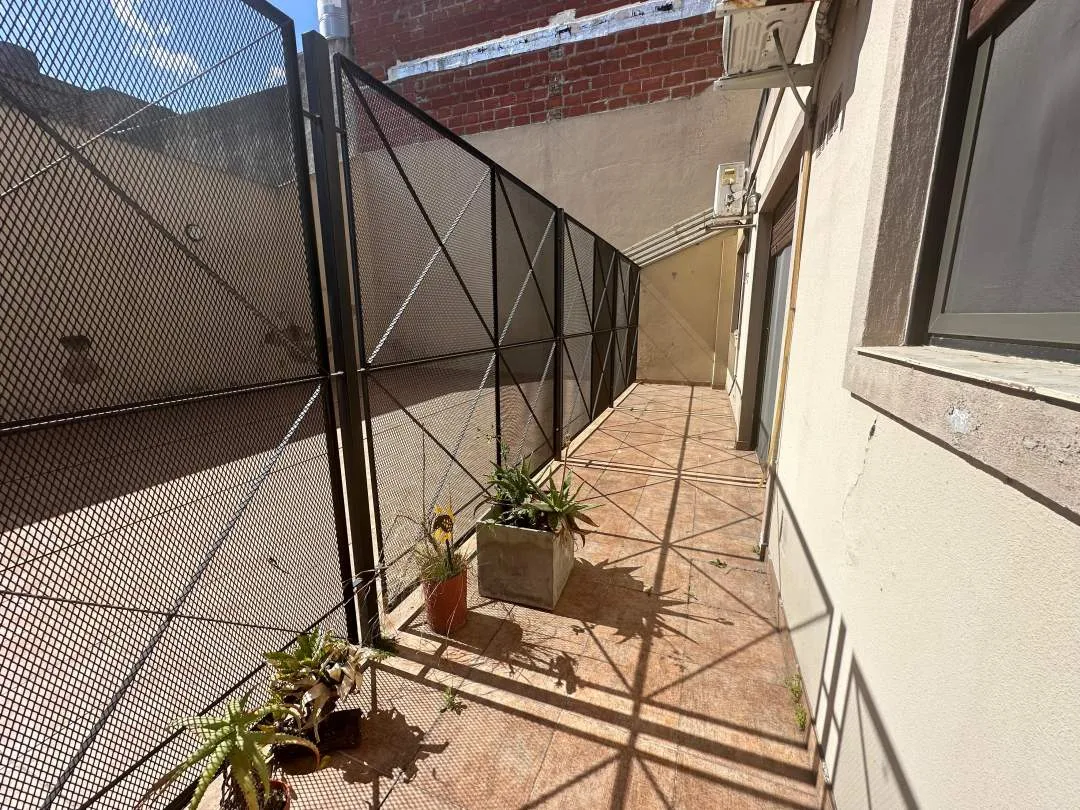 Venta departamento 2 amb planta baja con patio en Ramos Mejia