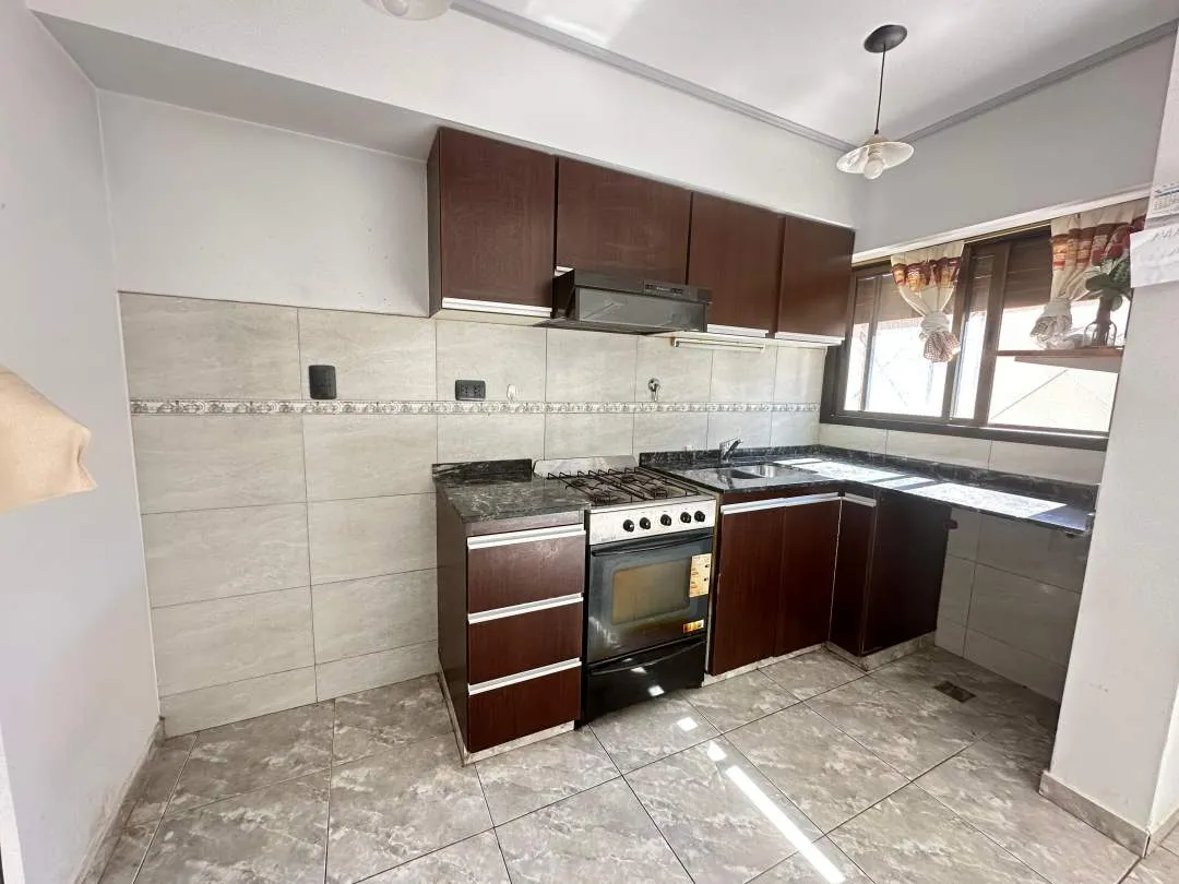 Venta departamento 2 amb planta baja con patio en Ramos Mejia