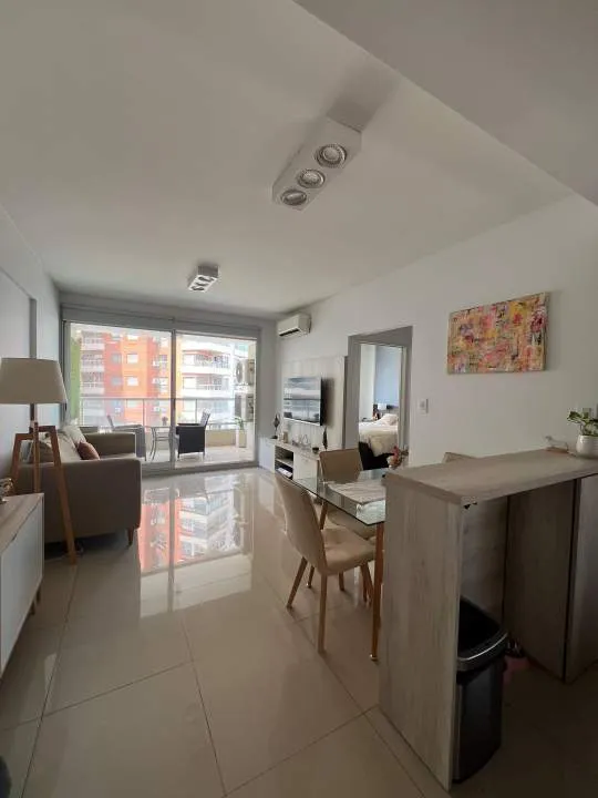 Venta 2 ambientes con balcón, muy luminoso, Villa del Parque