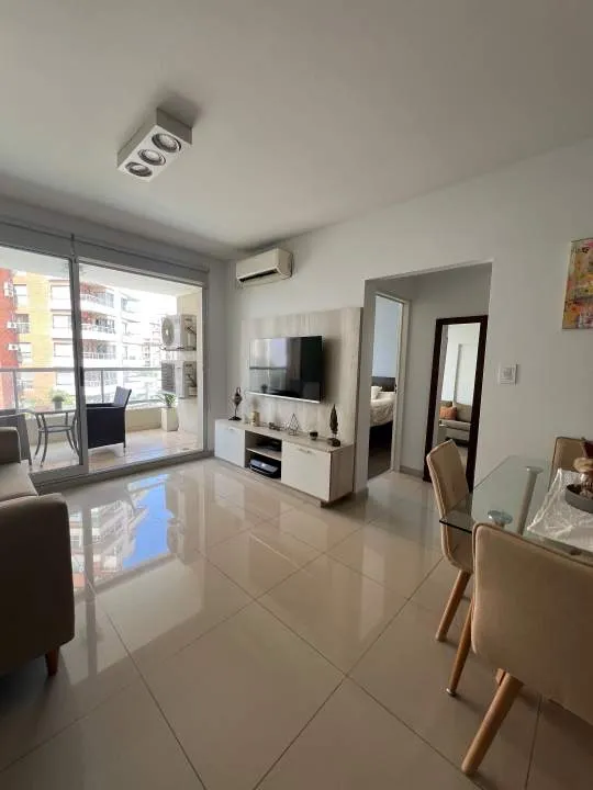 Venta 2 ambientes con balcón, muy luminoso, Villa del Parque