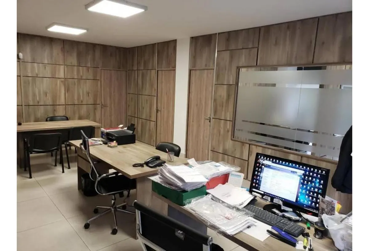 Ofina Comercial En Venta Monserrat