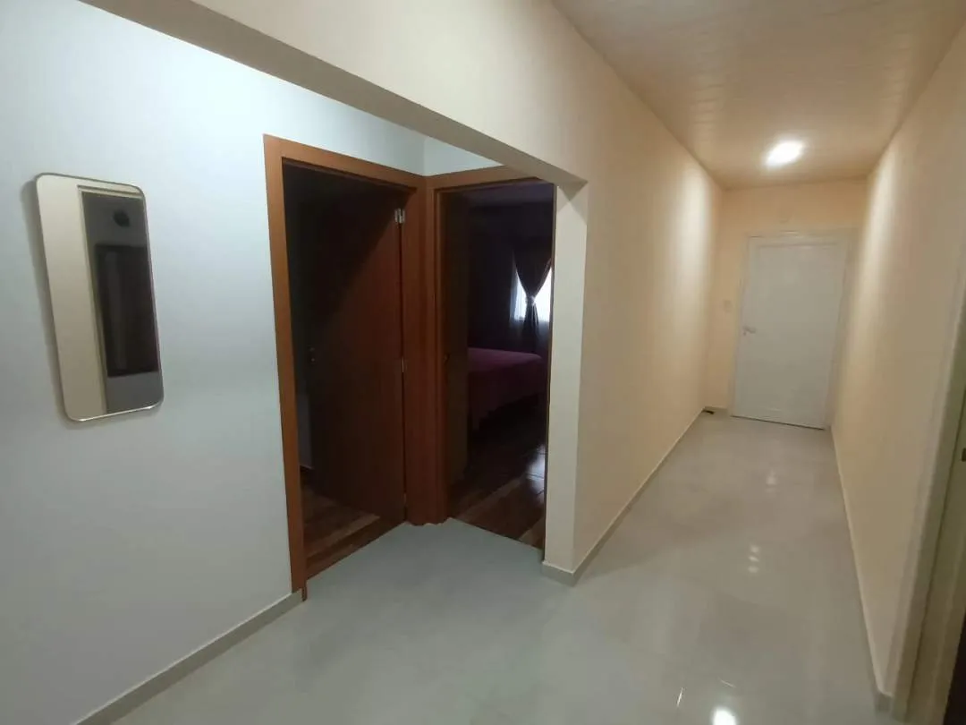 480-VENDE CASA 4 AMBIENTES DE CATEGORIA