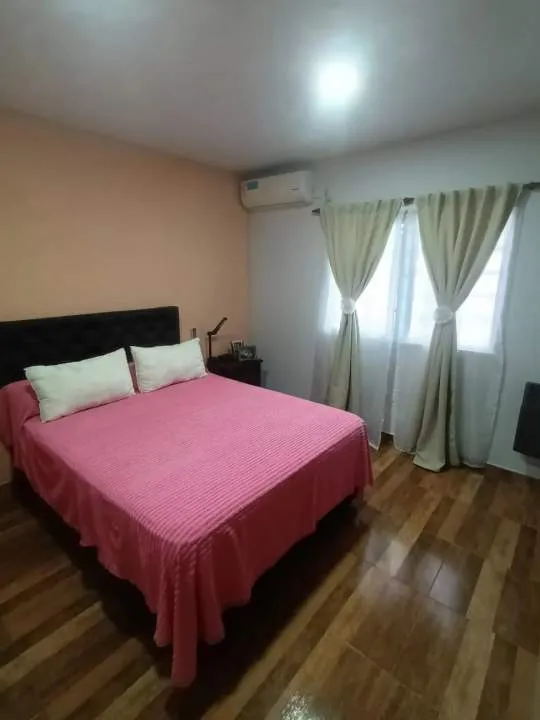 480-VENDE CASA 4 AMBIENTES DE CATEGORIA