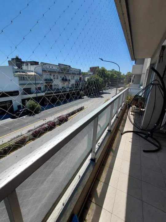 Venta 3 Ambientes con Balcón, Muy Luminoso, Villa del Parque, 2 Baños