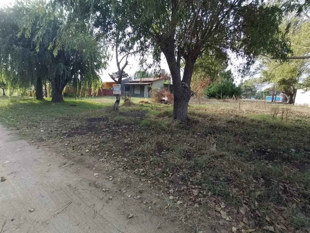 408- LOTE EN VENTA - 687 M2