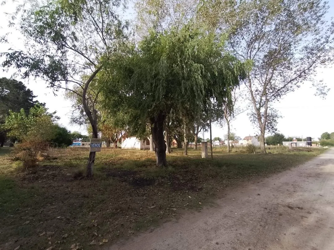 408- LOTE EN VENTA - 687 M2