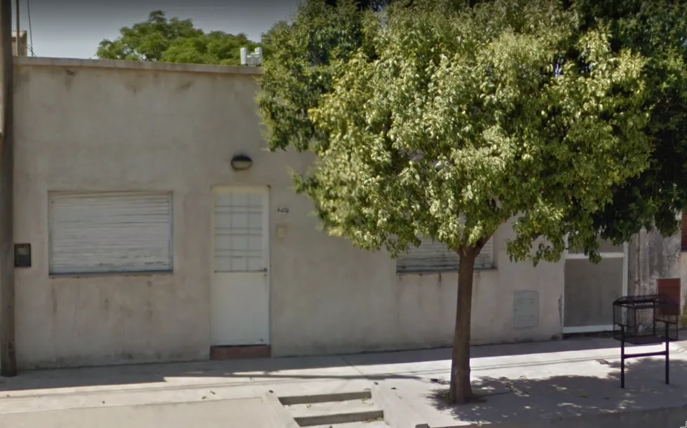 CASA EN VENTA - UBIC. CALLE SALTA 433, RIO CUARTO
