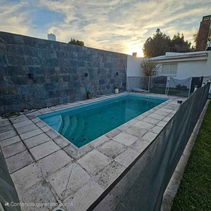 CASA EN VENTA – Ubicada en Banda Norte, Rio Cuarto
