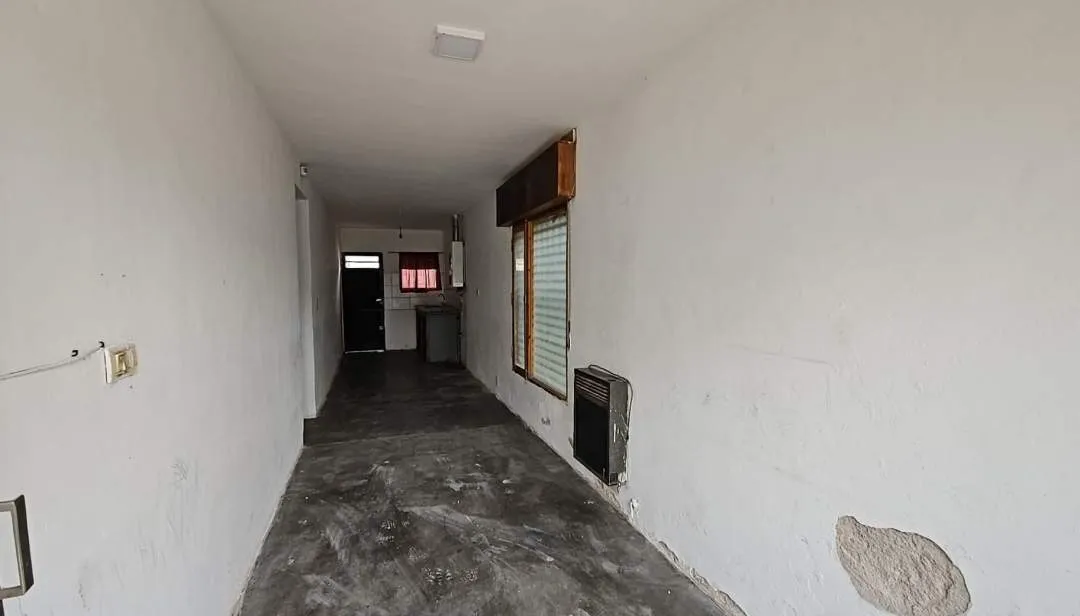 CASA EN VENTA - PARA REFACCION - RIO TERCERO 761