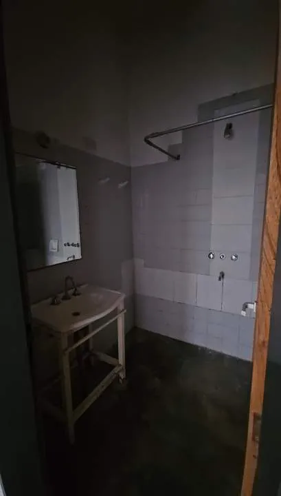 CASA EN VENTA - PARA REFACCION - RIO TERCERO 761
