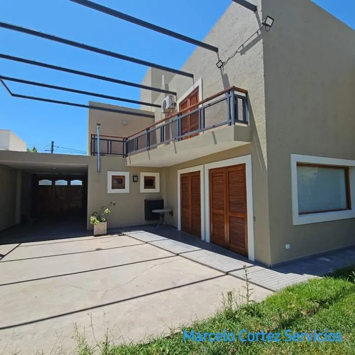 CASA EN VENTA - UBICADA EN CALLE JUAN B JUSTO 925, RIO CUARTO