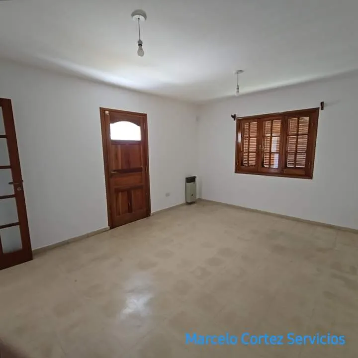CASA EN VENTA - UBICADA EN CALLE JUAN B JUSTO 925, RIO CUARTO