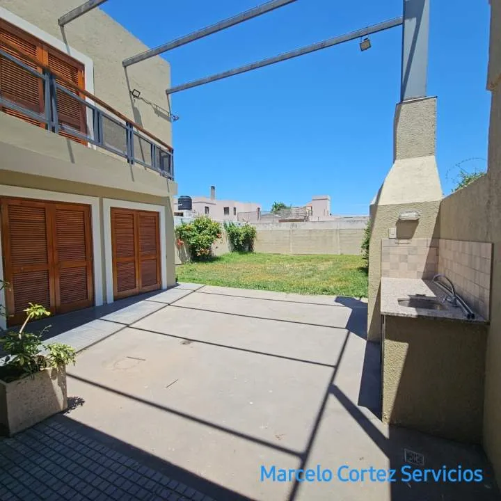CASA EN VENTA - UBICADA EN CALLE JUAN B JUSTO 925, RIO CUARTO