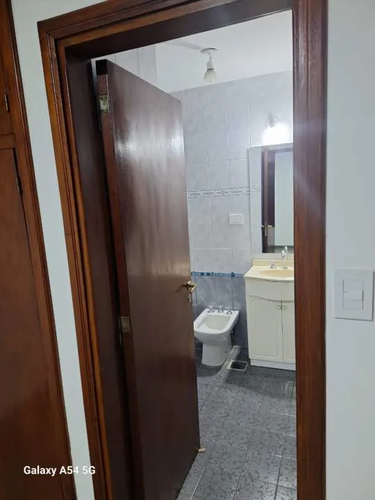 CASA EN VENTA - 3 DORMITORIOS - dir. Juan B. Justo 991