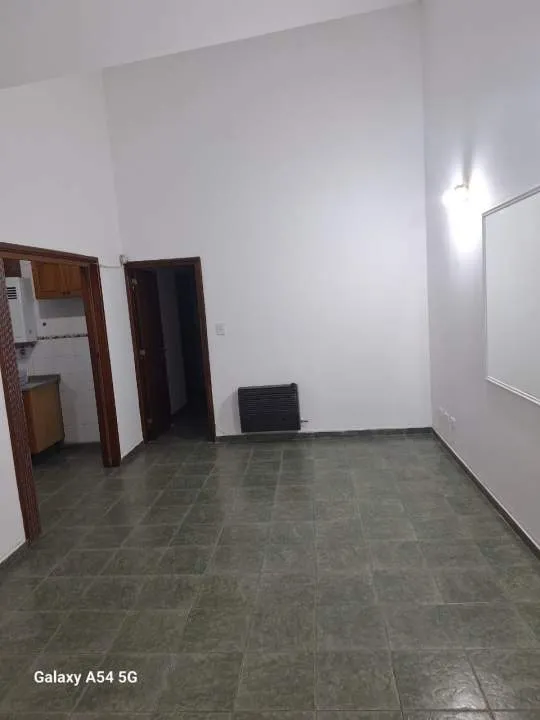CASA EN VENTA - 3 DORMITORIOS - dir. Juan B. Justo 991