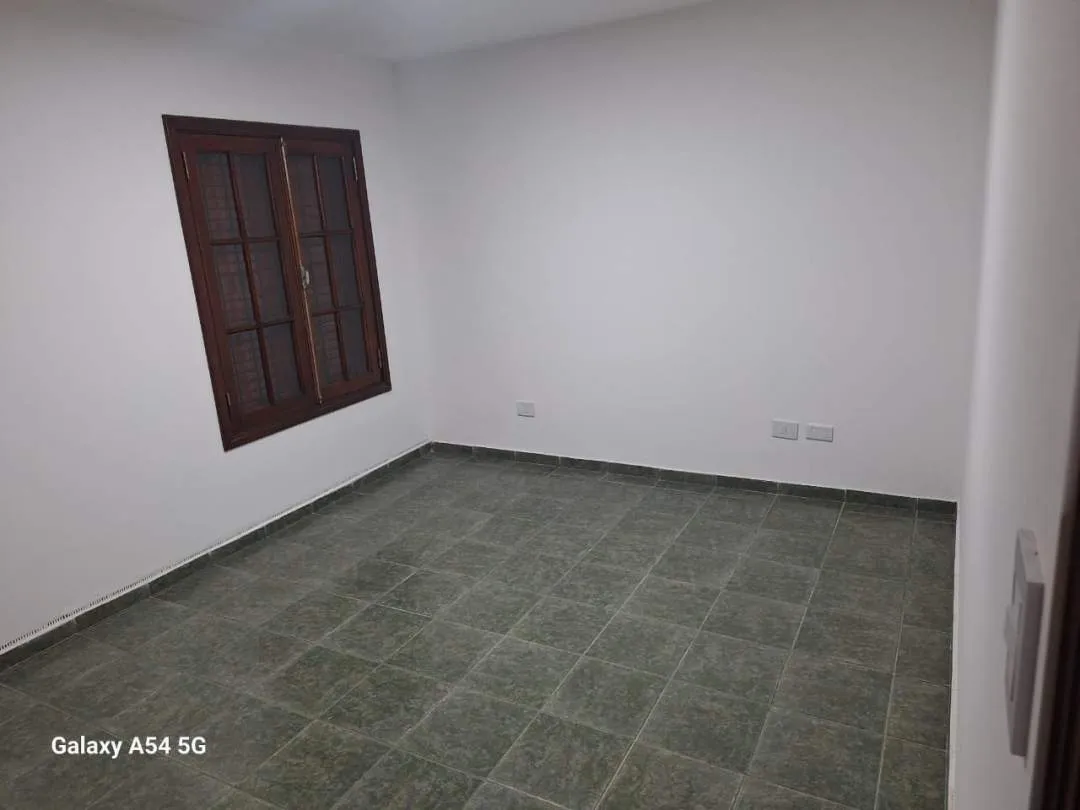 CASA EN VENTA - 3 DORMITORIOS - dir. Juan B. Justo 991