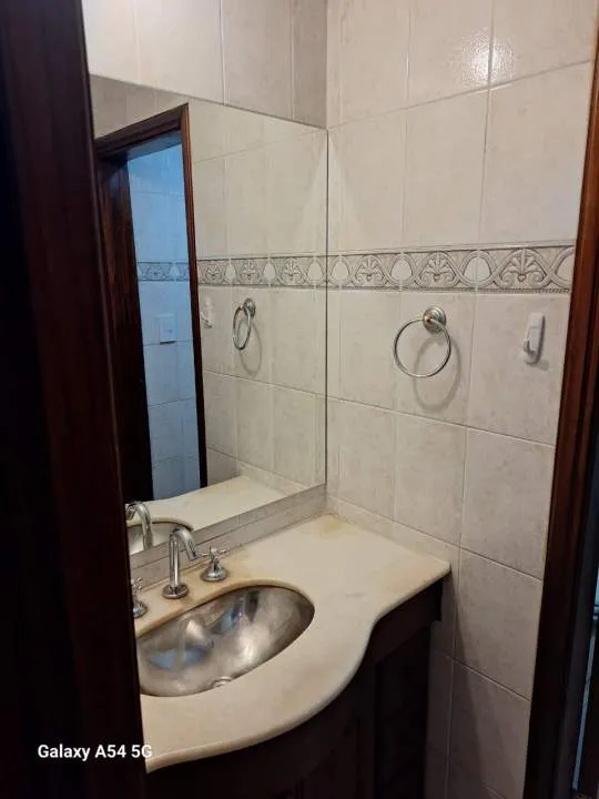 CASA EN VENTA - 3 DORMITORIOS - dir. Juan B. Justo 991