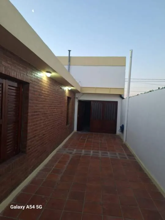 CASA EN VENTA - 3 DORMITORIOS - dir. Juan B. Justo 991