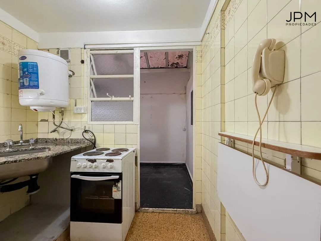 MANSILLA al 3400, ALTO PALERMO. Venta de 1 ambiente con PATIO cubierto, a metros del Alto Palermo