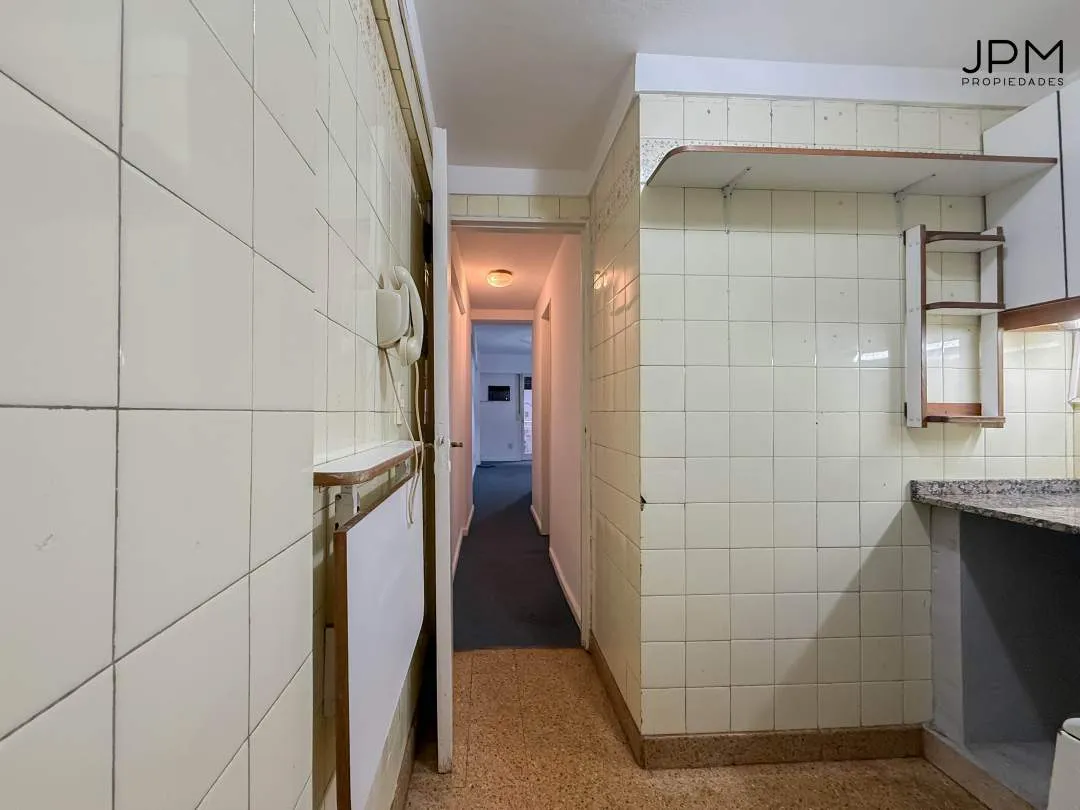 MANSILLA al 3400, ALTO PALERMO. Venta de 1 ambiente con PATIO cubierto, a metros del Alto Palermo