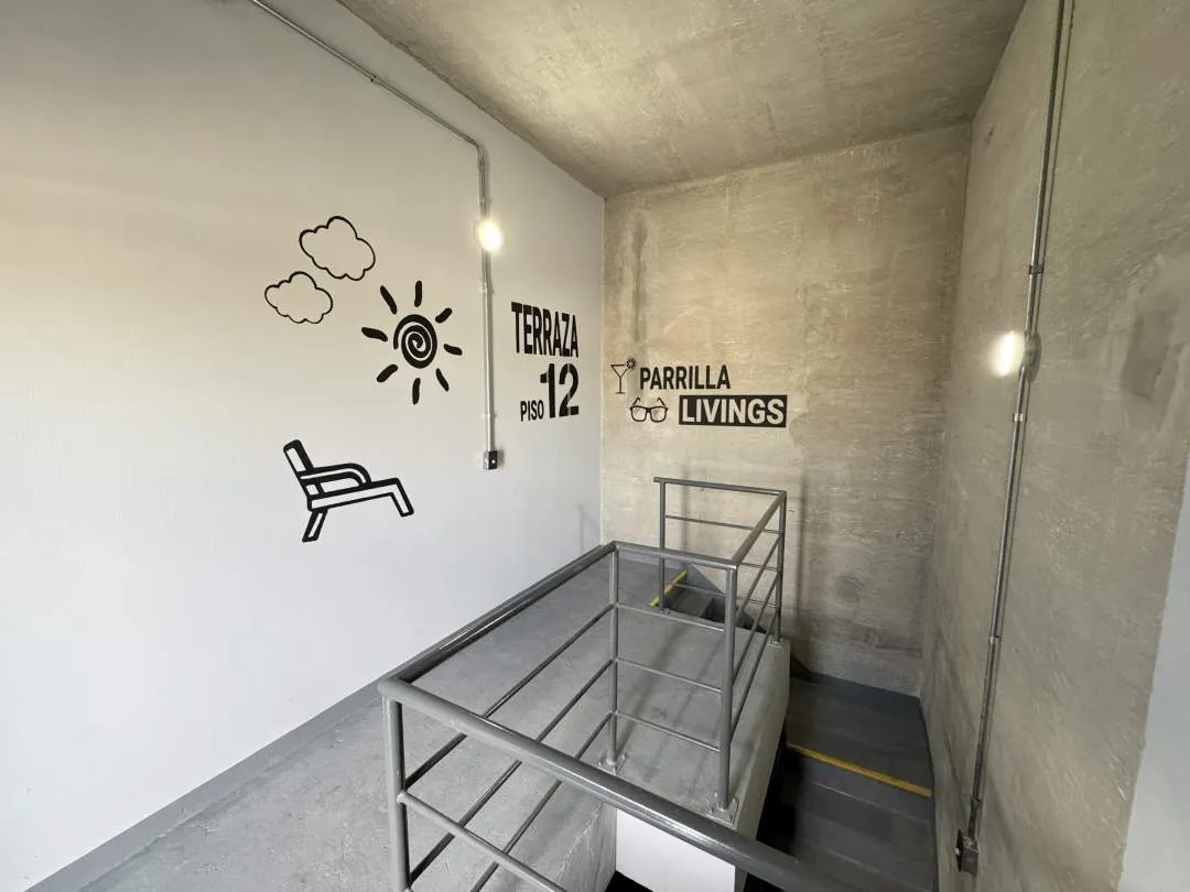 Av. CASEROS al 700, SAN TELMO. Venta de gran mono-ambiente a estrenar en edificio de alta categoría