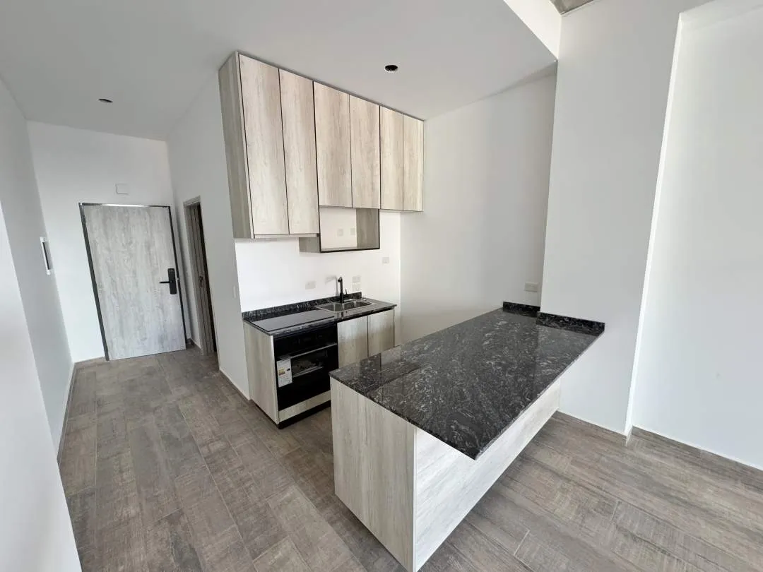 Av. CASEROS al 700, SAN TELMO. Venta de gran mono-ambiente a estrenar en edificio de alta categoría