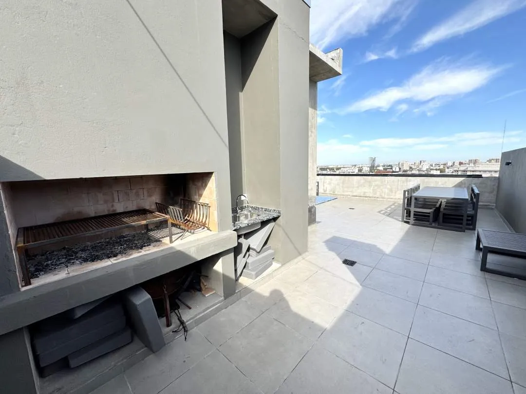 Av. CASEROS al 700, SAN TELMO. Venta de gran mono-ambiente a estrenar en edificio de alta categoría