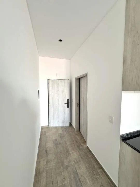 Av. CASEROS al 700, SAN TELMO. Venta de gran mono-ambiente a estrenar en edificio de alta categoría