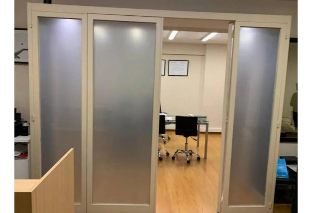 Venta De Oficina De 3 Ambientes, Sobre Av. Córdoba (1 Cuadra