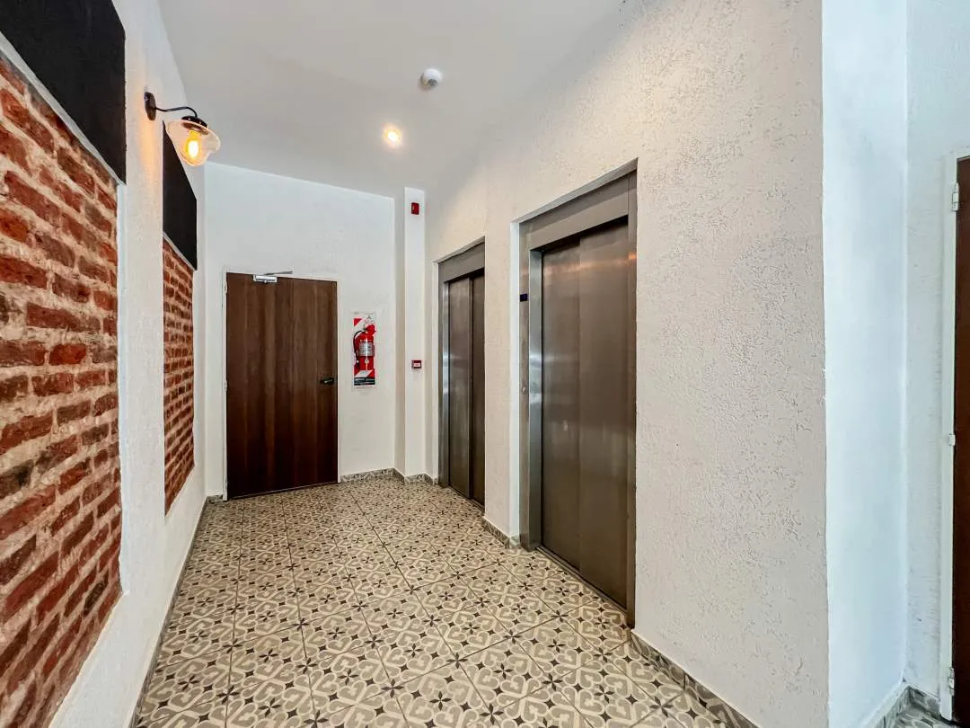 AV, SAN JUAN 400, SAN TELMO, Alquiler temporal Departamento 1 Ambiente con Balcón y Piscina