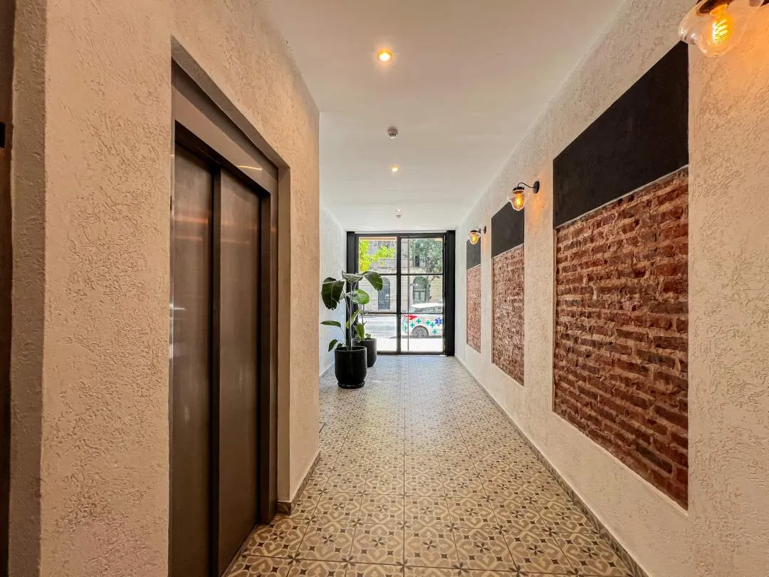 AV, SAN JUAN 400, SAN TELMO, Alquiler temporal Departamento 1 Ambiente con Balcón y Piscina