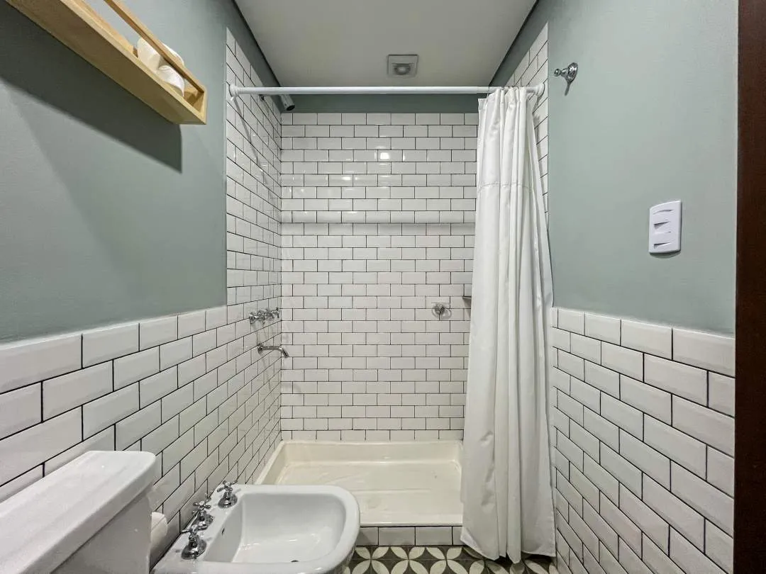 AV, SAN JUAN 400, SAN TELMO, Alquiler temporal Departamento 1 Ambiente con Balcón y Piscina