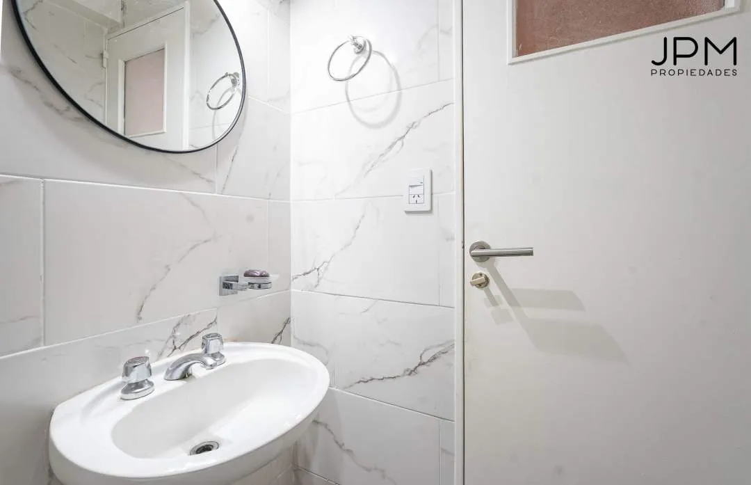 GUAYAQUIL 800, CABALLITO, Venta 4 ambientes c/cochera fija cubierta