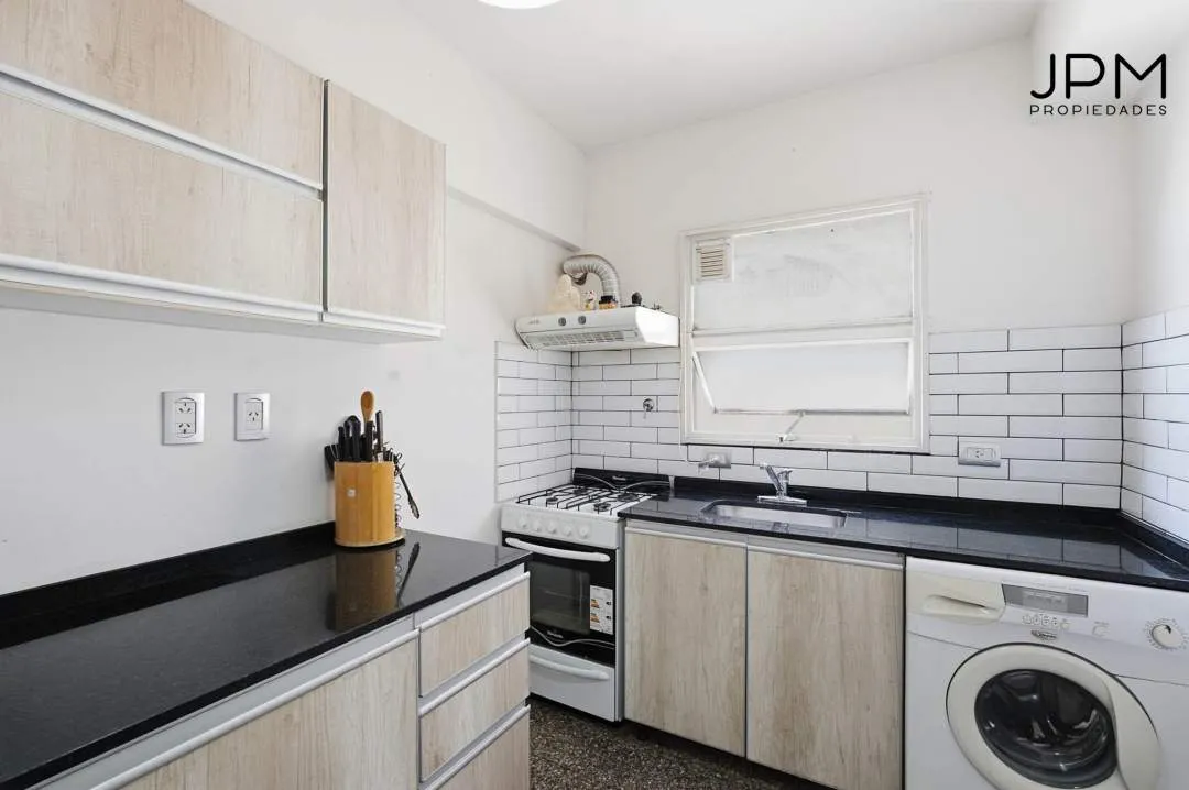 GUAYAQUIL 800, CABALLITO, Venta 4 ambientes c/cochera fija cubierta