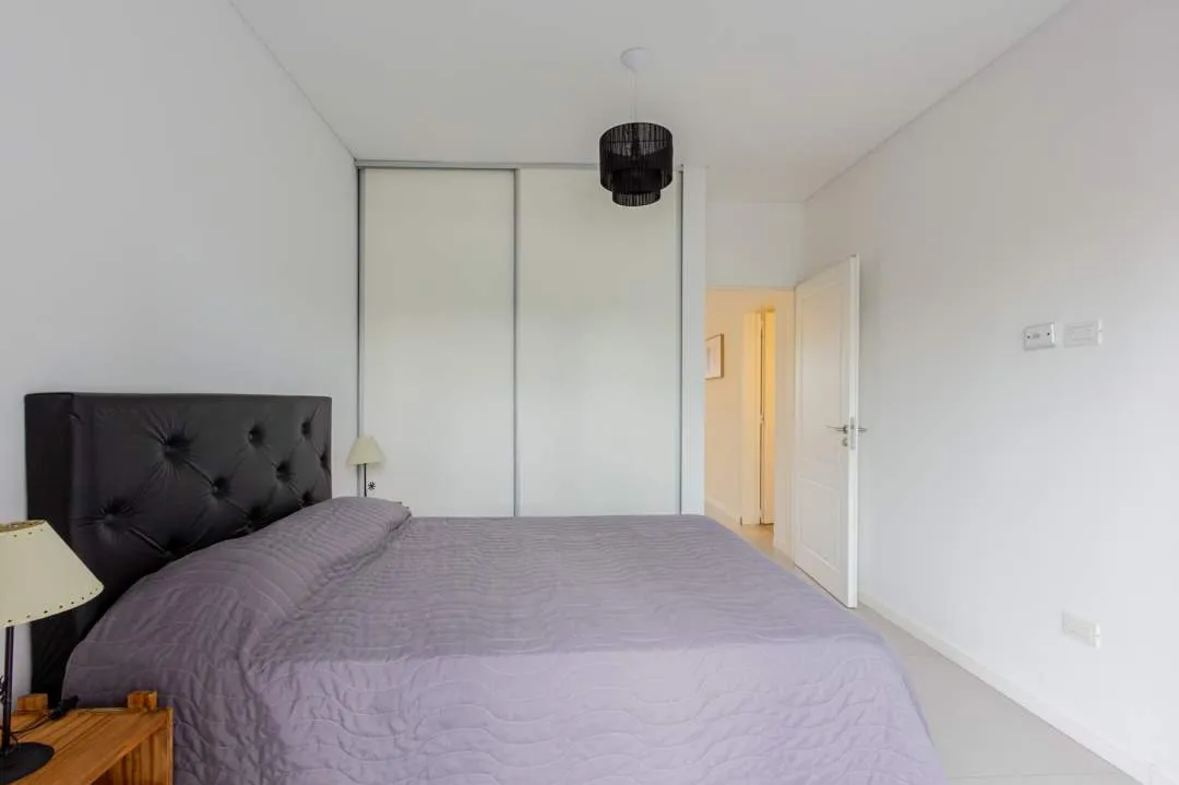 Av. SAN JUAN al 200, SAN TELMO. 2 Ambientes 2 Balcones. Valor incluye expensas y servicios