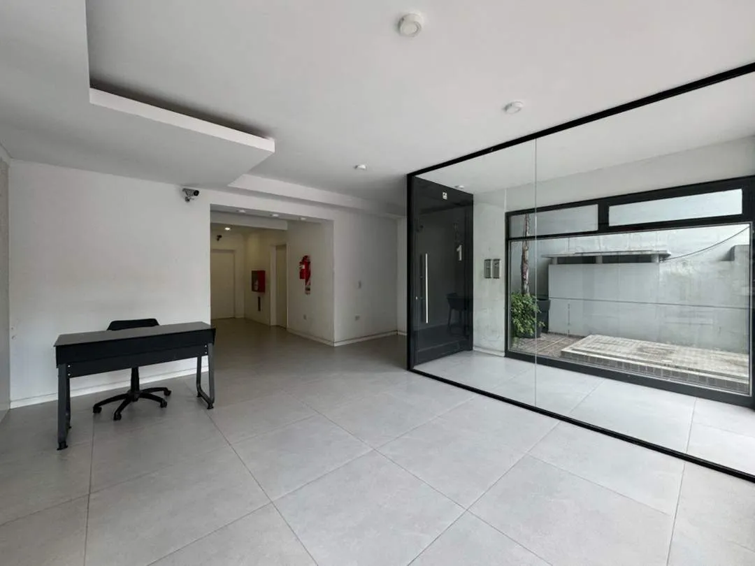 Av. SAN JUAN al 200, SAN TELMO. 2 Ambientes 2 Balcones. Valor incluye expensas y servicios