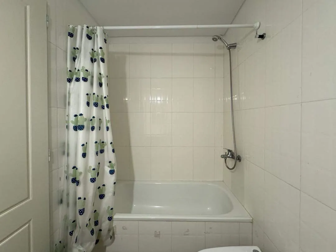 Av. SAN JUAN al 200, SAN TELMO. 2 Ambientes 2 Balcones. Valor incluye expensas y servicios