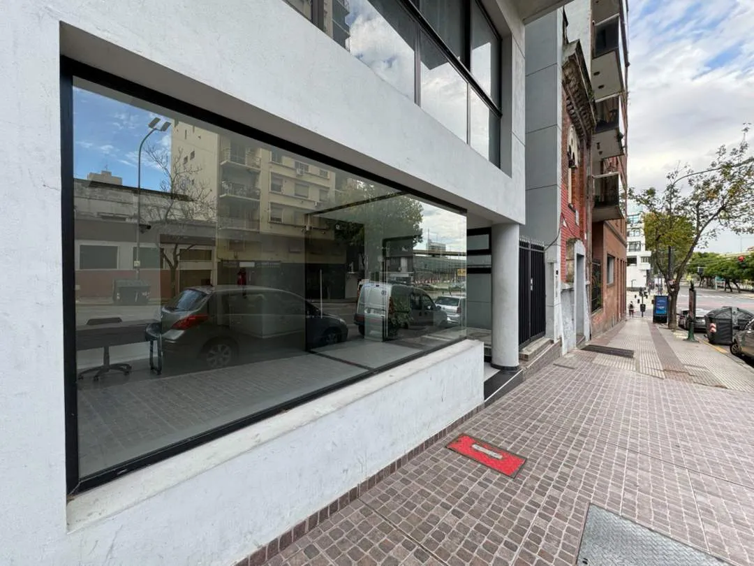 Av. SAN JUAN al 200, SAN TELMO. 2 Ambientes 2 Balcones. Valor incluye expensas y servicios