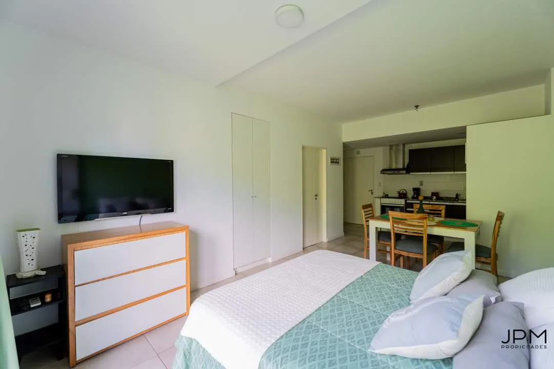 MURILLO al 900, VILLA CRESPO. Venta  de Gran Monoambiente con balcón