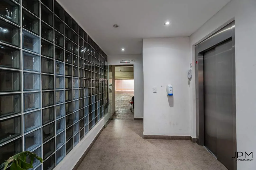 MURILLO al 900, VILLA CRESPO. Venta  de Gran Monoambiente con balcón